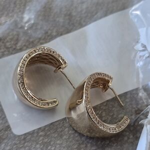 Macy's Elegant Gold Hoop Earrings New Women